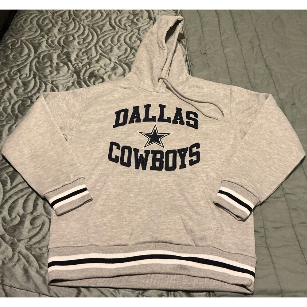 NWOT MENS DALLAS COWBOYS PULLOVER SWEATSHIRT OFFICIAL NFL GEAR SWEATER SZ M